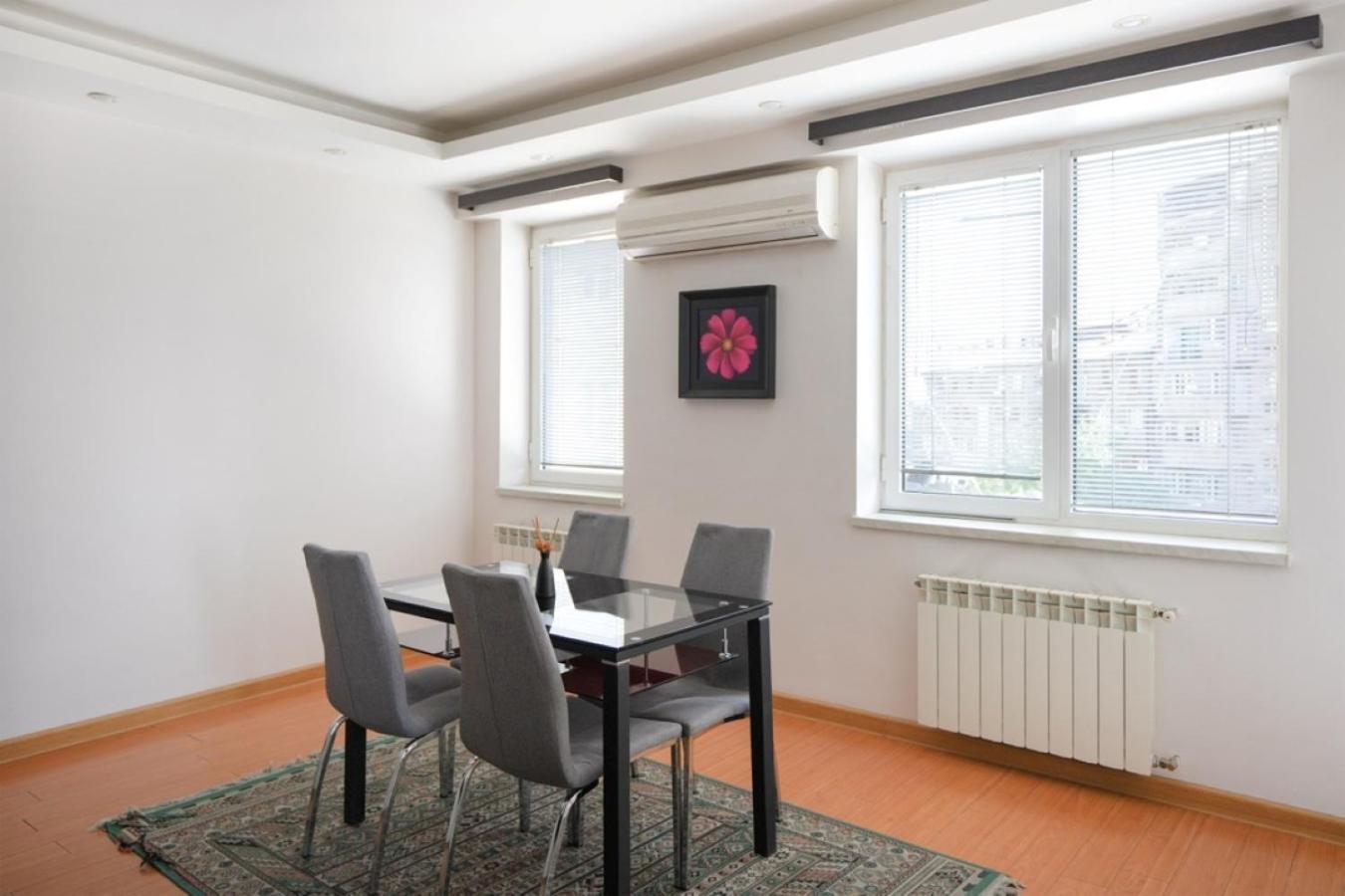 Ris Central Apartments Jereván Kültér fotó