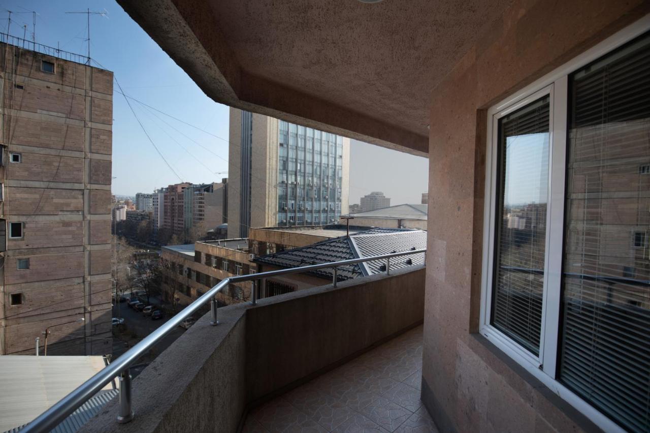 Ris Central Apartments Jereván Kültér fotó